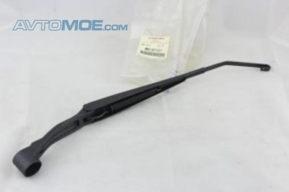 Поводок стеклоочистителя левый MN190167 Mitsubishi (фото №1)